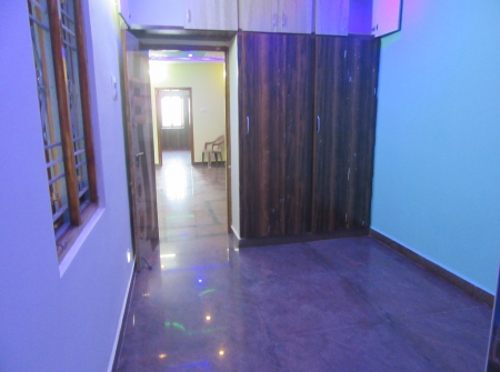 3) Li id 328 - Ground Floor Childrens Bedroom.JPG